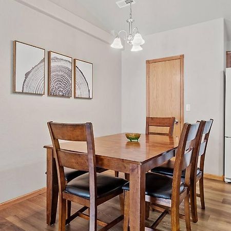Convenient Townhouse - Near Airport Villa Rapid City Exterior photo