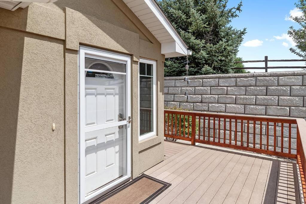 Convenient Townhouse - Near Airport Villa Rapid City Exterior photo