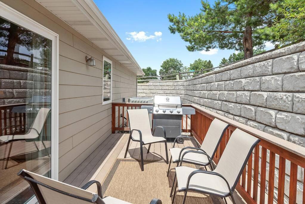 Convenient Townhouse - Near Airport Villa Rapid City Exterior photo